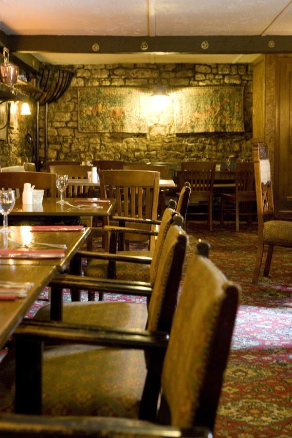 Fox And Pheasant Inn Armathwaite Eksteriør billede